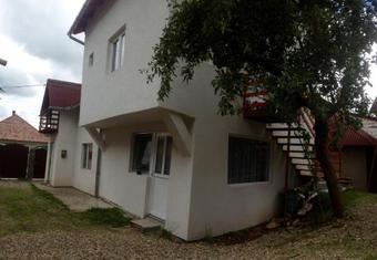 Hostal White House