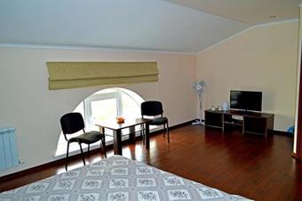 Akiyat Hotel