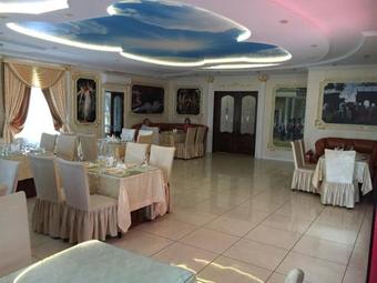 Hotel Oktan