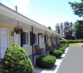 Weathervane Motel Lanesboro