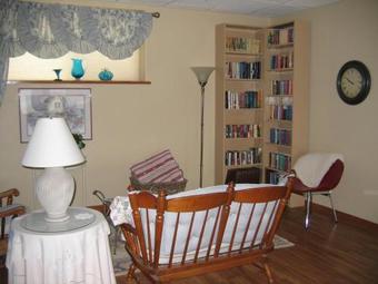 Sawin' Logs Bed & Breakfast