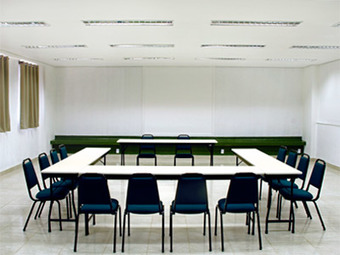 Turrance White Hotel