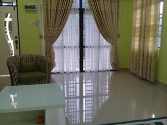 Mirza Homestay Marang