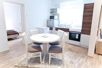Apartment Villa Brdo Mira