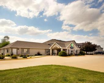 Hotel Everspring Inn & Suites