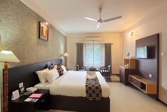 Hotel Pushpak