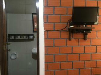 Bed & Breakfast Hostal Dennys House II