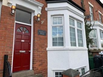 Hostal Austins Guest House