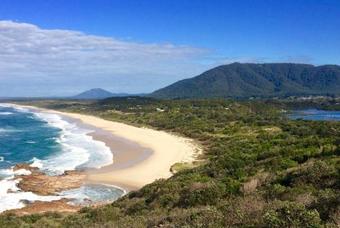 Apricari - Oasis By The Sea