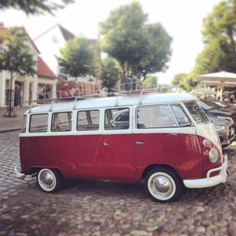 Schoenes-ferienhaus-mit-garten-mid-century-moebeln-in-strand-naehe-avendorf