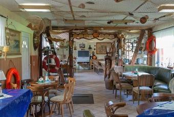 Hostal Familienzimmer Mit Gemeinschaftsbad