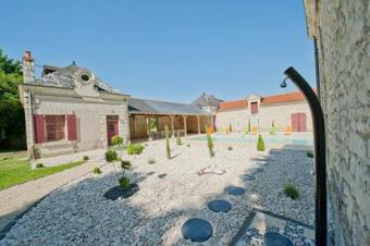 Agroturismo Jaulnay Chateau Sleeps 14 Pool Wifi