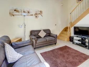 Holiday Home Hazel Cottage