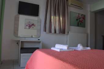 Dias Apartments
