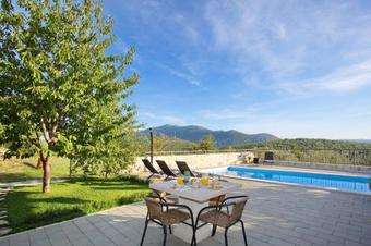 House Ivana