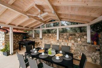 Holiday Home Ilovica - Mali I?