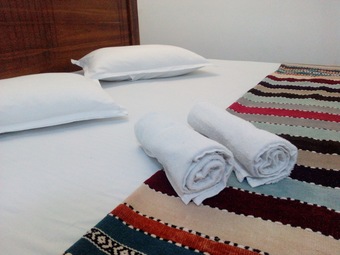 Hotel Dam House