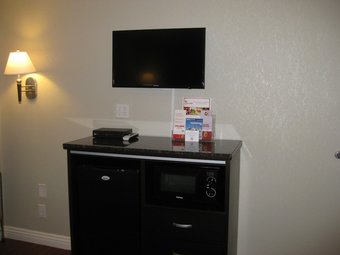 Motel Super 8 By Wyndham Inglewood/lax/la Airport