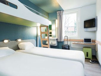 Hotel Ibis Budget Paris Porte De Montmartre
