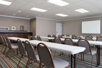 Hotel Country Inn & Suites By Radisson, Jackson, Tn