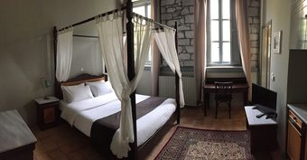 Hotel 1821 En Dolianis