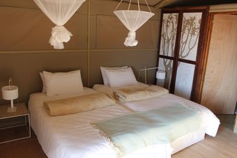 Kanaan N/a'an Ku S� Desert Retreat