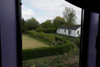 Posada The Crown Lodge And Restaurant