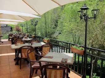 Hotel Auberge Des Deux Rivi�res