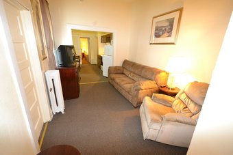 Hotel Perfect Stay Inn & Suites