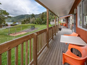 Blue Lake Top 10 Holiday Park