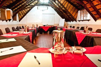 Hotel Woodpecker Inn