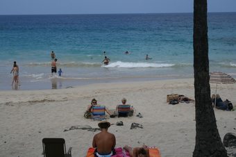 Hale Honu Oceanfront By Redawning