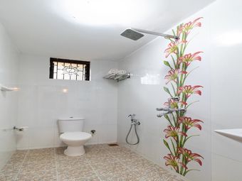 Hotel Oyo 7272 Stayout Aurita Holida Homes