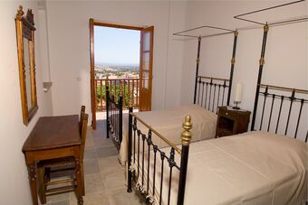 Apartamentos Porfyrios Country House