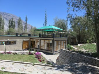 Hotel Mystique Meadows Earth Homes