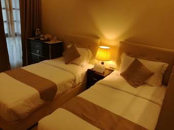 Hotel Al-safina Kijal Beach Resort