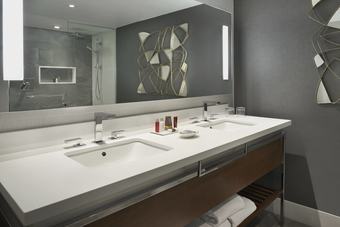 Toronto Marriott City Centre Hotel
