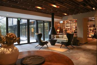 Hotel Seclusive Life In Jiangnan ?canal Yard