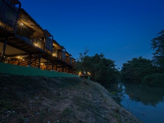 Hotel Maithong Riverside