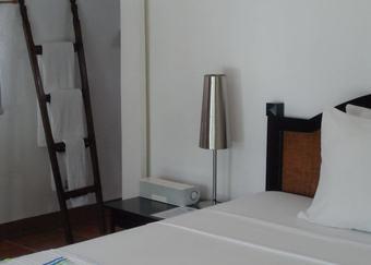 Hotel Bluewaves Beach House