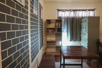 Hostal The Bridge Hostel