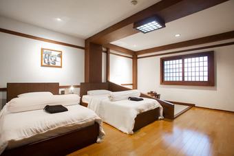 Kashiwaya Ryokan Thai Hotel