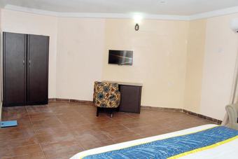 Hotel Water Ripple
