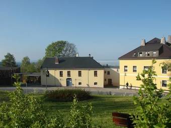 Hostal Pension Und Gastst�tte "zur Brausch�nke"