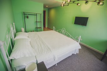 White Horse Times Hotel