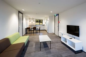 Hostal Campus Summer Stays - Albany Village