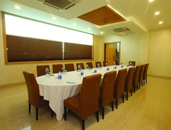 Hotel Wingston Goverdhan