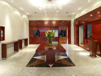 San Nicol�s Plaza Hotel