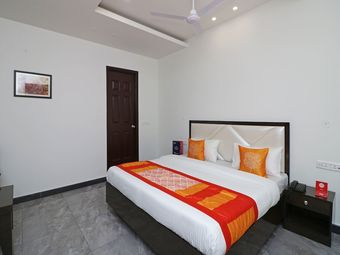 Hotel Oyo 9977 Jagat Residency