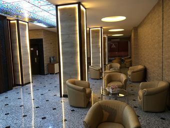 Orontes Hotel